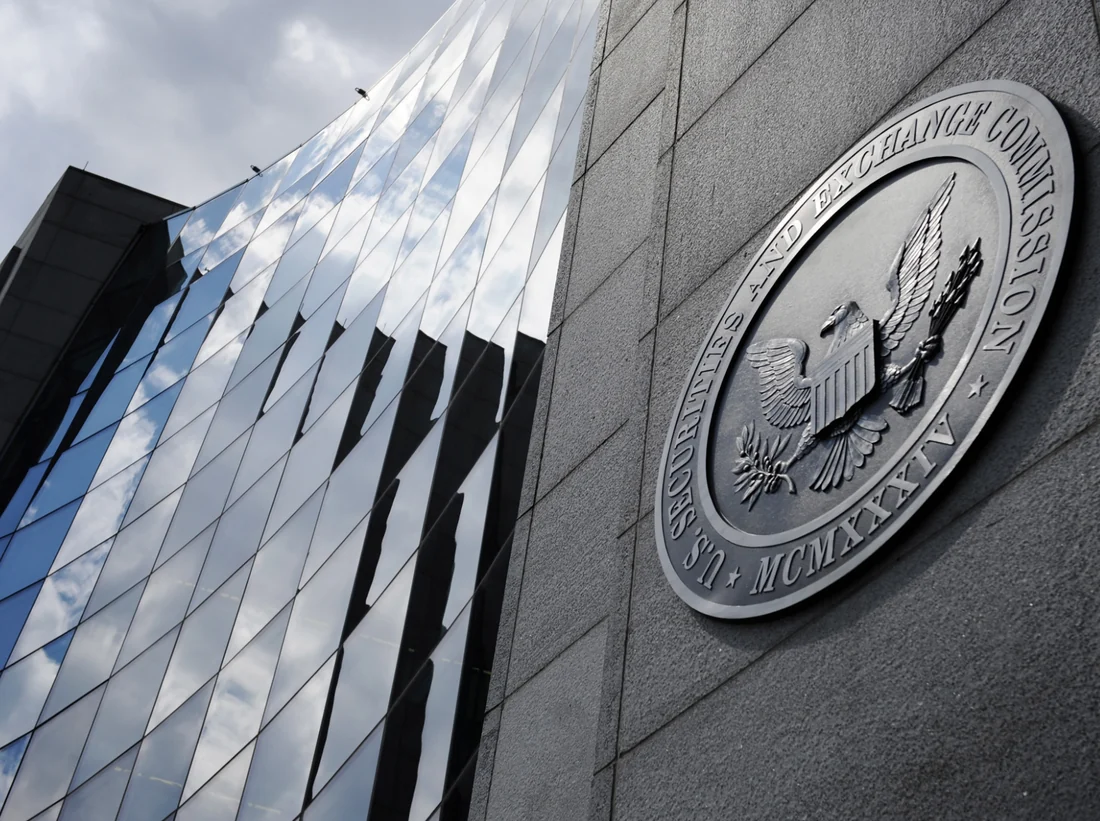 Visual for this record: A private fund disclosure rule was adopted, then vacated